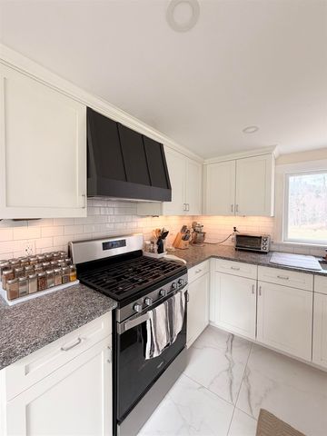 169 London Road, Westmoreland, NH 03467