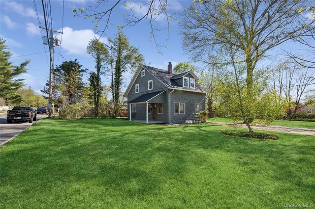57 Juniper Avenue, Smithtown, NY 11787