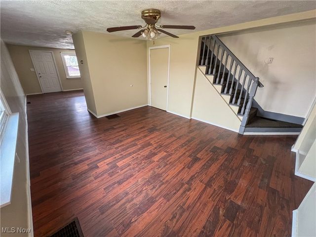 929 Bank Street, East Liverpool, OH 43920