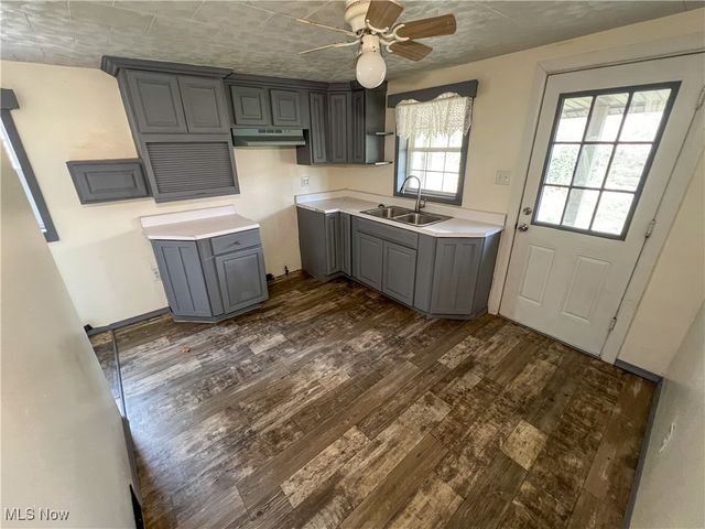 929 Bank Street, East Liverpool, OH 43920