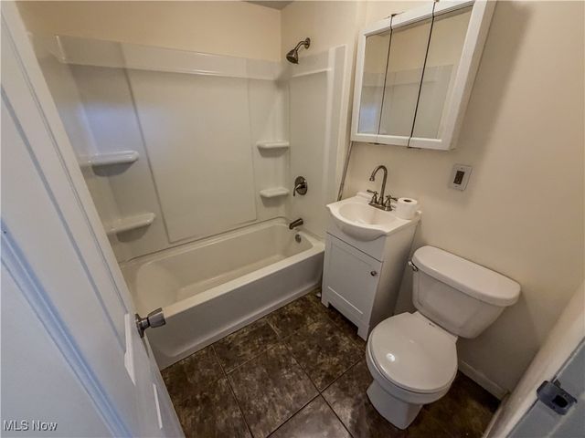 929 Bank Street, East Liverpool, OH 43920