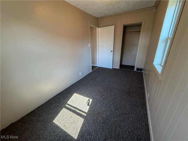 929 Bank Street, East Liverpool, OH 43920