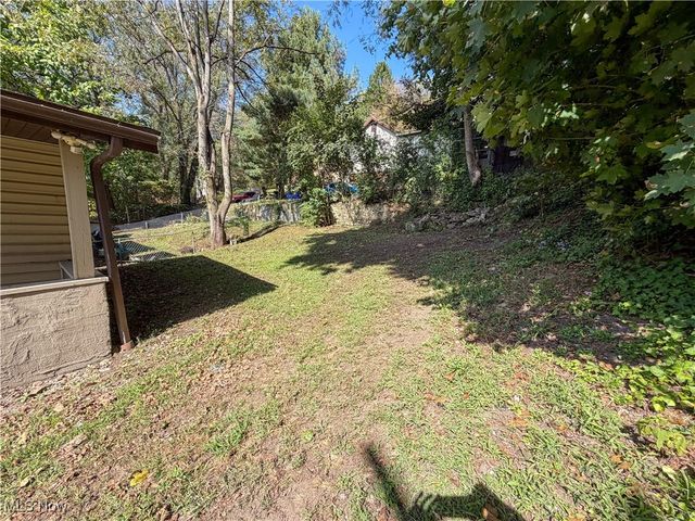 929 Bank Street, East Liverpool, OH 43920