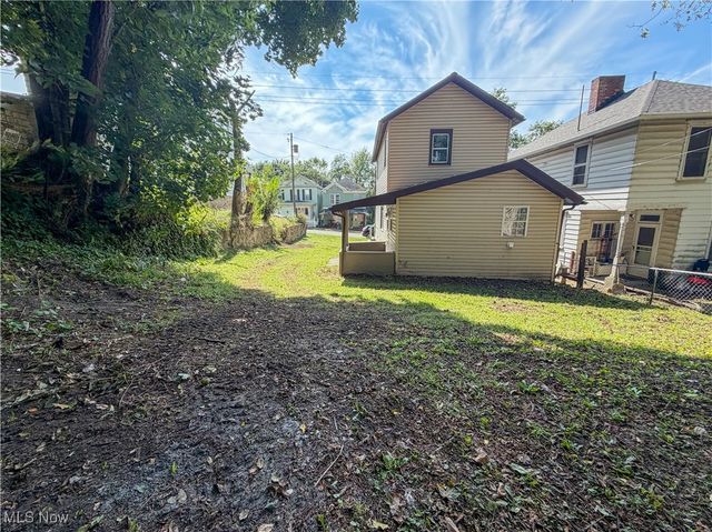 929 Bank Street, East Liverpool, OH 43920