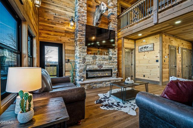 2130 Ross Way, Sevierville, TN 37876
