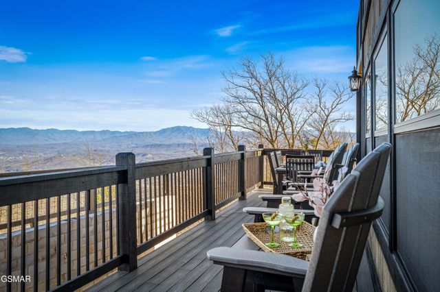 2130 Ross Way, Sevierville, TN 37876
