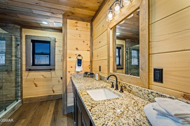 2130 Ross Way, Sevierville, TN 37876
