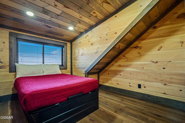 2130 Ross Way, Sevierville, TN 37876