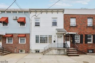 63 Garrison St, Newark City, NJ 07105