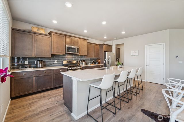 25504 128th Avenue SE, Kent, WA 98030