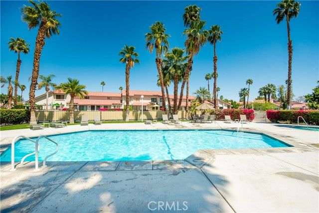 6087 Montecito Circle 4, Palm Springs, CA 92264