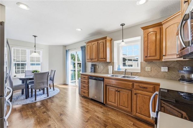 4405 SW Flintrock Drive, Lee's Summit, MO 64082