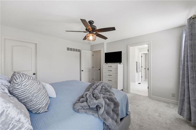 4405 SW Flintrock Drive, Lee's Summit, MO 64082