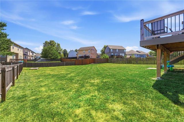 4405 SW Flintrock Drive, Lee's Summit, MO 64082