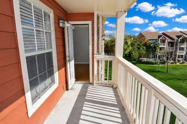 10200 GANDY BOULEVARD N 334, St Petersburg, FL 33702