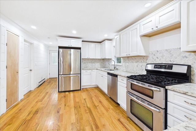 37 Gooseberry Lane, Marstons Mills, MA 02648