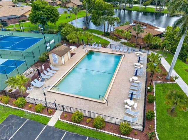 6315 Royal Woods DR, Fort Myers, FL 33908