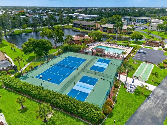 6315 Royal Woods DR, Fort Myers, FL 33908