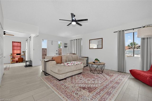 6315 Royal Woods DR, Fort Myers, FL 33908