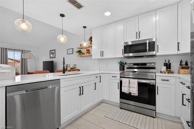 6315 Royal Woods DR, Fort Myers, FL 33908