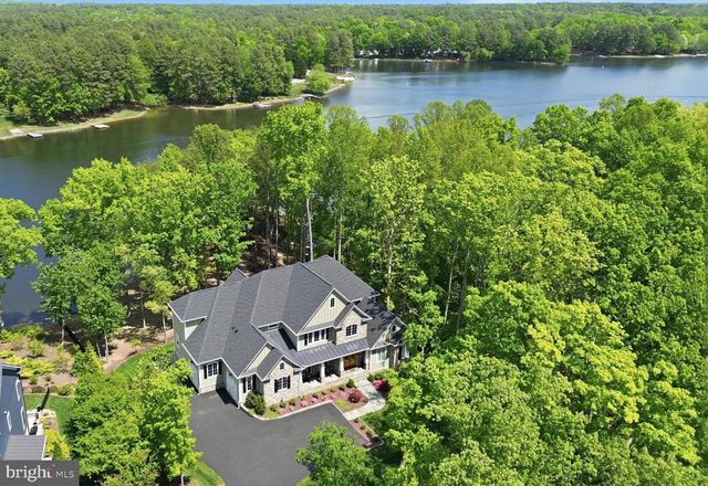 11215 PRESWICK LN, Spotsylvania, VA 22551