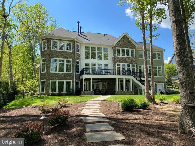 11215 PRESWICK LN, Spotsylvania, VA 22551