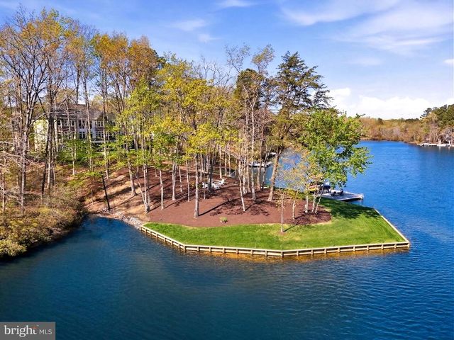 11215 PRESWICK LN, Spotsylvania, VA 22551