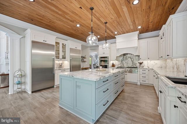 11215 PRESWICK LN, Spotsylvania, VA 22551
