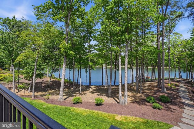 11215 PRESWICK LN, Spotsylvania, VA 22551