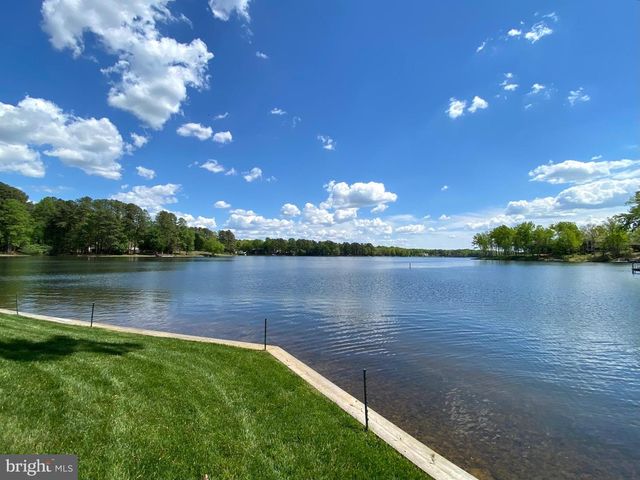 11215 PRESWICK LN, Spotsylvania, VA 22551