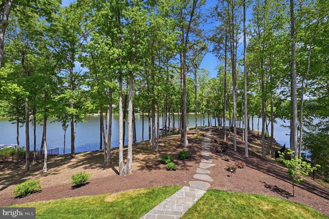 11215 PRESWICK LN, Spotsylvania, VA 22551