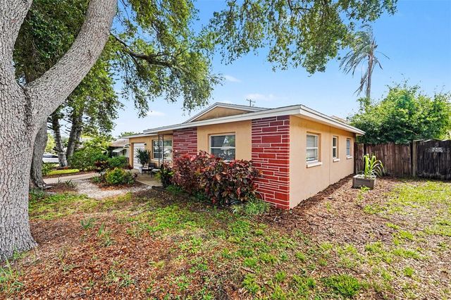 1251 OAKVIEW AVENUE, Clearwater, FL 33756