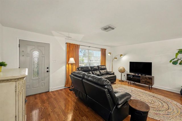 1251 OAKVIEW AVENUE, Clearwater, FL 33756