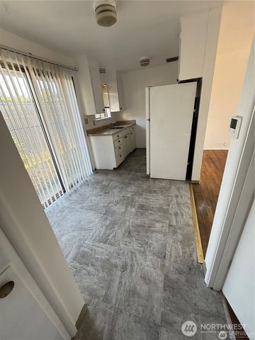 4902 111th Street SW, Lakewood, WA 98499