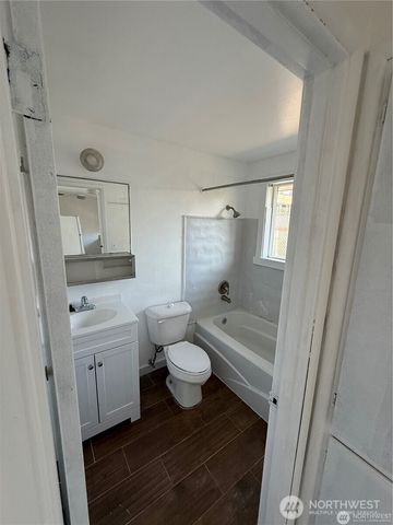 4902 111th Street SW, Lakewood, WA 98499