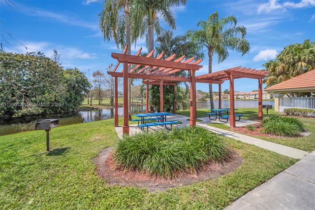 12400 Vista Isles Dr 1417, Sunrise, FL 33325