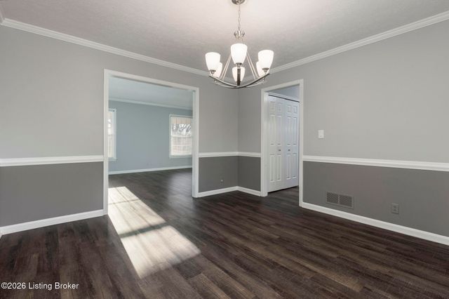 4317 Twillingate Ln, Louisville, KY 40241