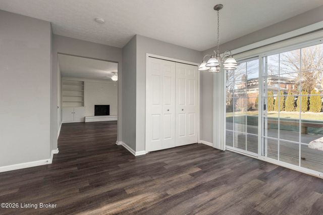 4317 Twillingate Ln, Louisville, KY 40241