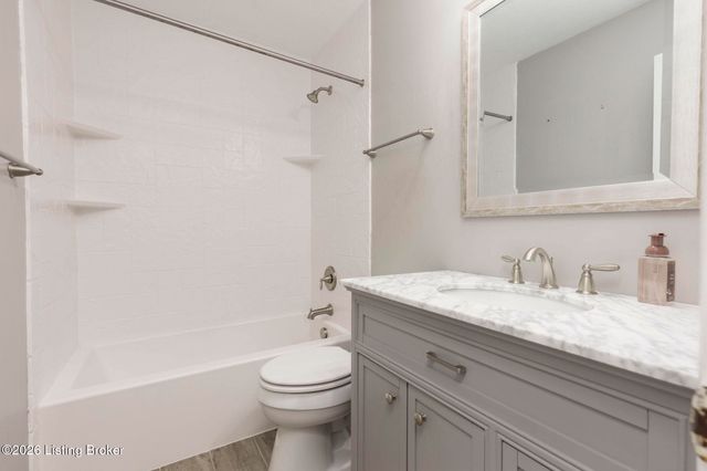 4317 Twillingate Ln, Louisville, KY 40241