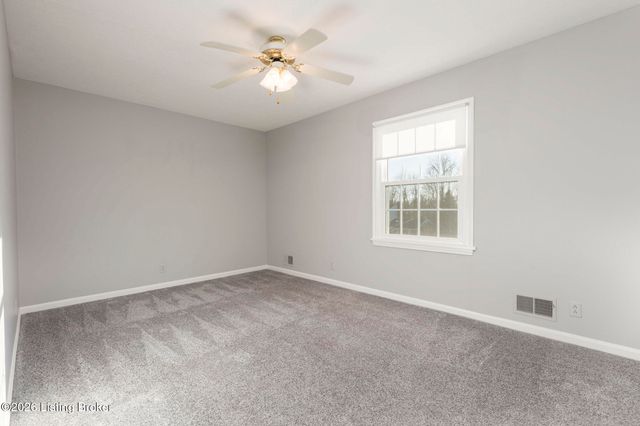 4317 Twillingate Ln, Louisville, KY 40241