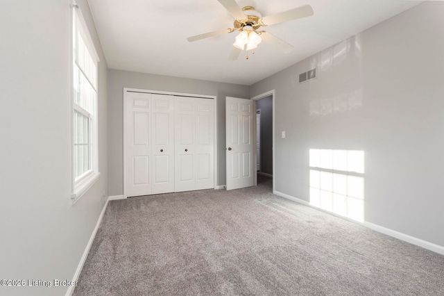 4317 Twillingate Ln, Louisville, KY 40241