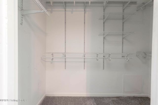 4317 Twillingate Ln, Louisville, KY 40241