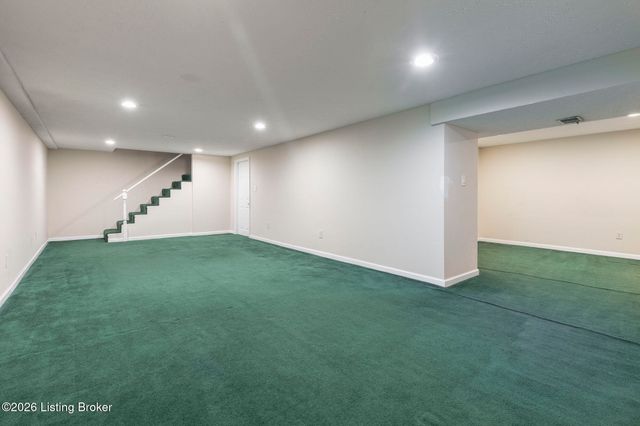 4317 Twillingate Ln, Louisville, KY 40241