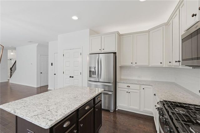 179 White Oak Trail N, Dahlonega, GA 30533