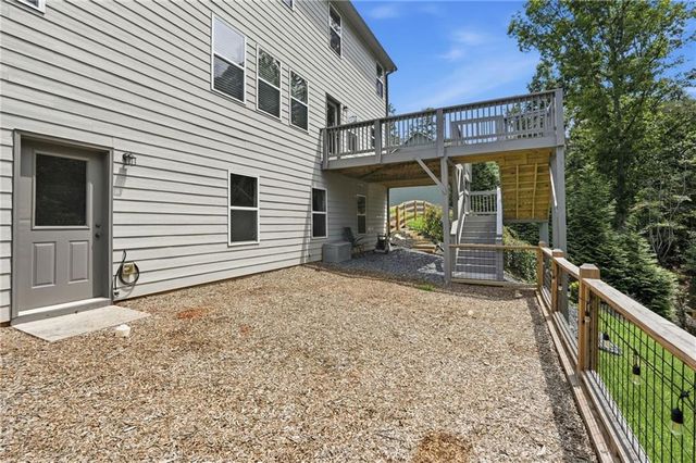 179 White Oak Trail N, Dahlonega, GA 30533