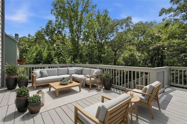 179 White Oak Trail N, Dahlonega, GA 30533