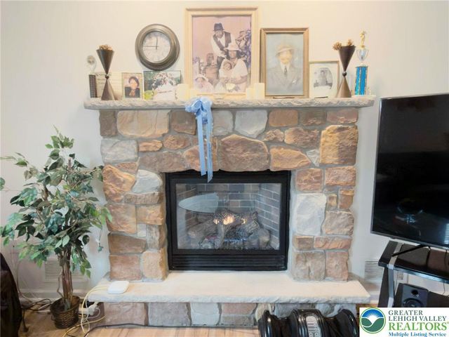 6017 Boardwalk Drive, Coolbaugh Twp, PA 18466