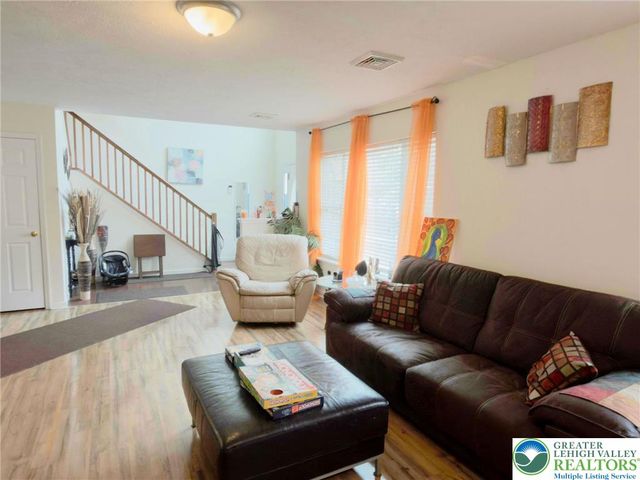 6017 Boardwalk Drive, Coolbaugh Twp, PA 18466