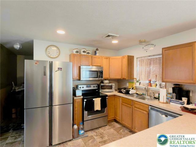 6017 Boardwalk Drive, Coolbaugh Twp, PA 18466
