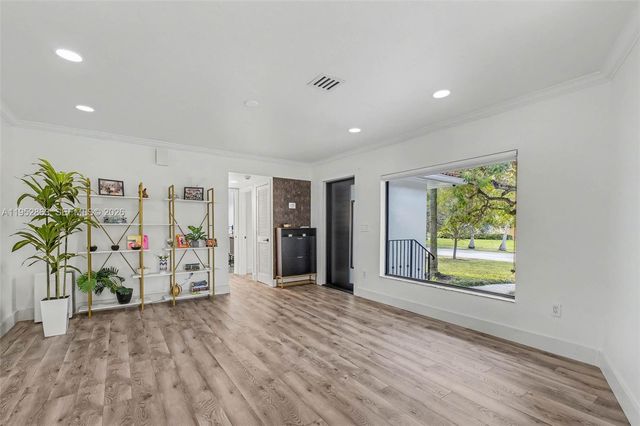 15815 SW 85th Avenue, Palmetto Bay, FL 33157